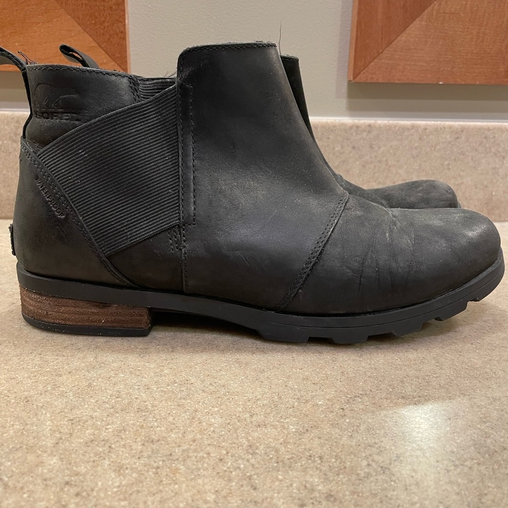 Black Sorel Boots Size 10